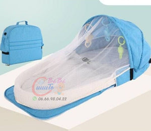 Lit de voyage avec moustiquaire