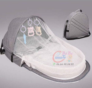 Lit de voyage avec moustiquaire