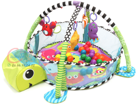 Tapis d’éveil et piscine à balle – 30 balles